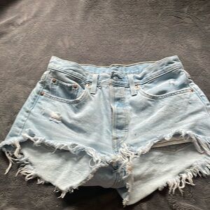 Levi’s light blue 501 shorts size 28